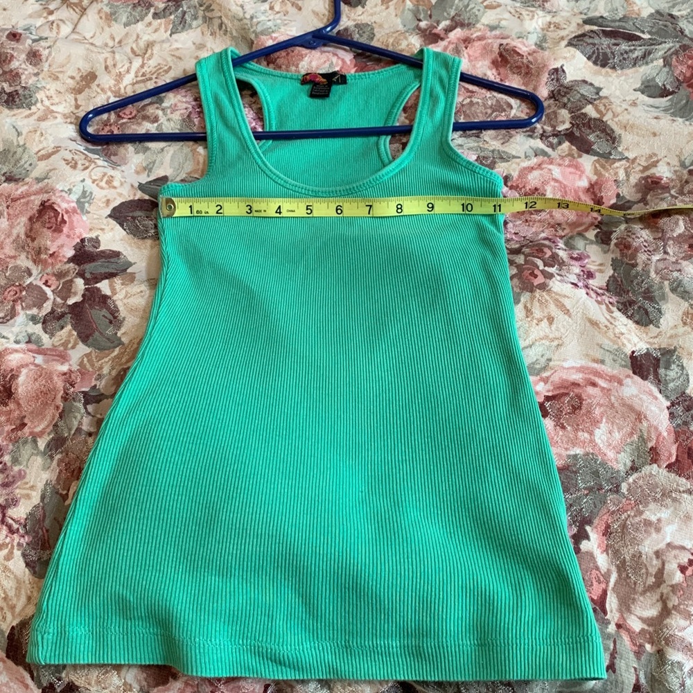 Colorful Women's Tops Collection - Picture 8 of 10